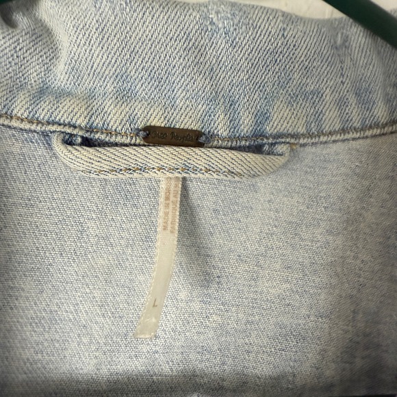 Free People Distressed Light Wash Denim Jacket Women's L Boho‎ Festival Western - Picture 8 of 10
